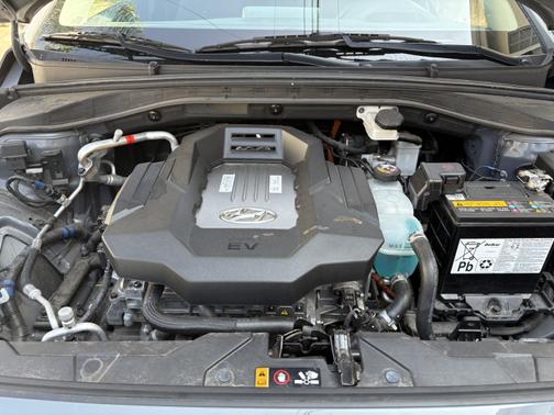 2020 Hyundai IONIQ EV SE