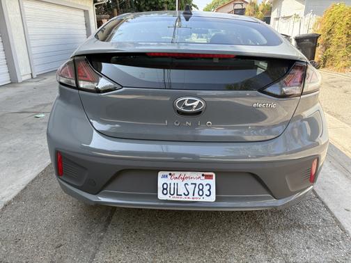 2020 Hyundai IONIQ EV SE