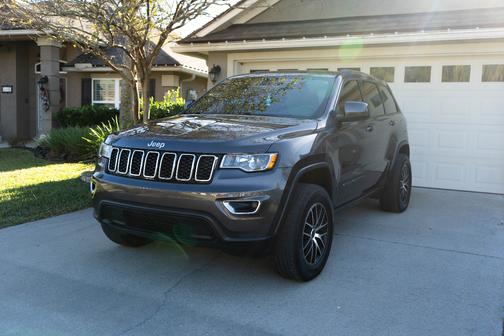 2018 Jeep Grand Cherokee Laredo E