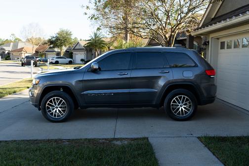 2018 Jeep Grand Cherokee Laredo E