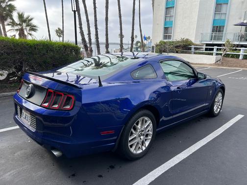 2013 Ford Mustang V6 Premium