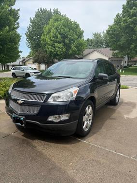 Black 2011 Chevrolet Traverse LT