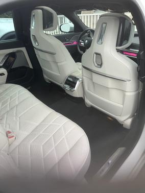 2024 BMW 760 i xDrive