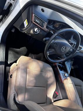 White 2010 Mercedes-Benz E-Class E 350