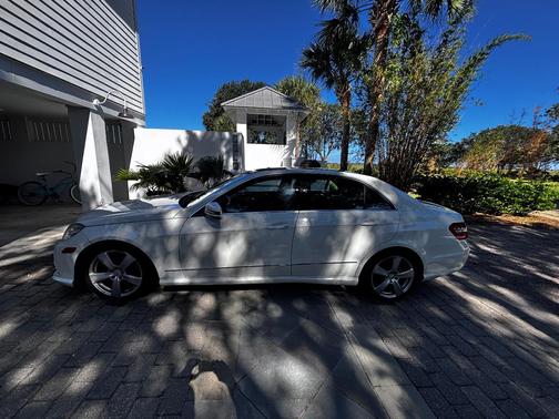 White 2010 Mercedes-Benz E-Class E 350