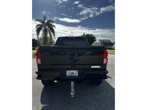 2017 Chevrolet Silverado 1500 High Country
