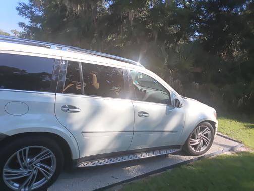 White 2008 Mercedes-Benz GL-Class GL 550 4MATIC