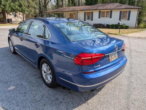 Blue 2016 Volkswagen Passat 1.8T S