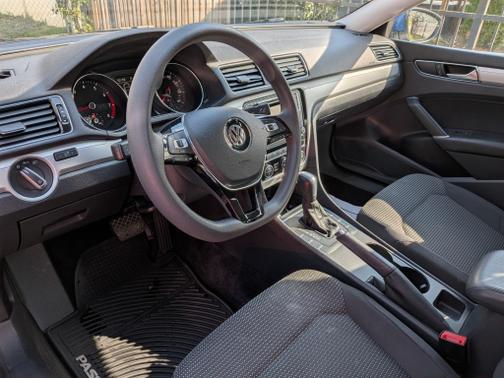 Blue 2016 Volkswagen Passat 1.8T S