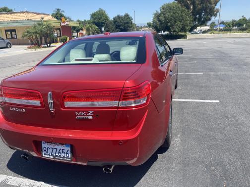 2011 Lincoln MKZ Hybrid Base