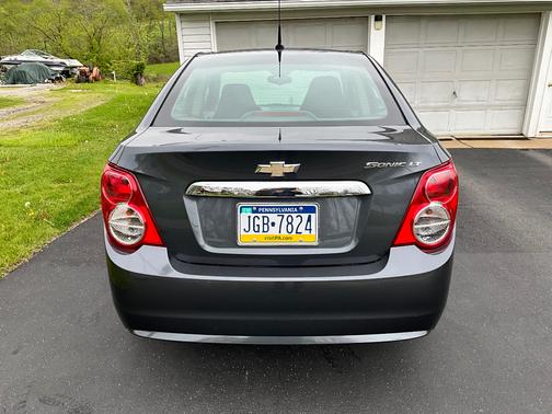Gray 2013 Chevrolet Sonic LT