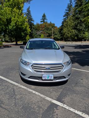 2015 Ford Taurus SE