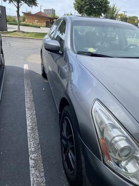 2010 INFINITI G37 x