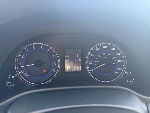 2010 INFINITI G37 x