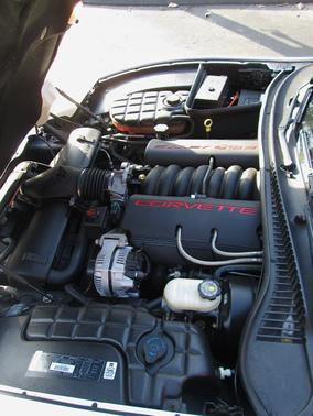 White 1998 Chevrolet Corvette Base