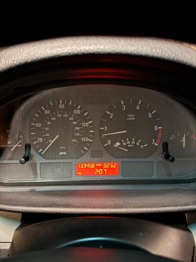 Blue 2002 BMW 325 i