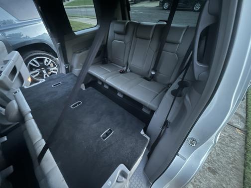 White 2009 Honda Pilot Touring