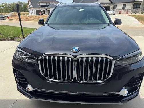 Black 2020 BMW X7 xDrive40i
