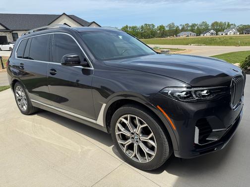 Black 2020 BMW X7 xDrive40i