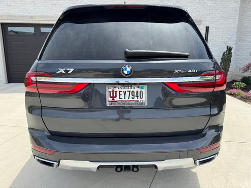Black 2020 BMW X7 xDrive40i