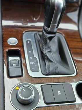 Black 2016 Volkswagen Touareg TDI Sport w/Technology