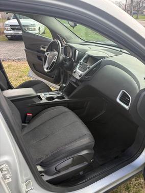 Silver 2017 Chevrolet Equinox 1LT