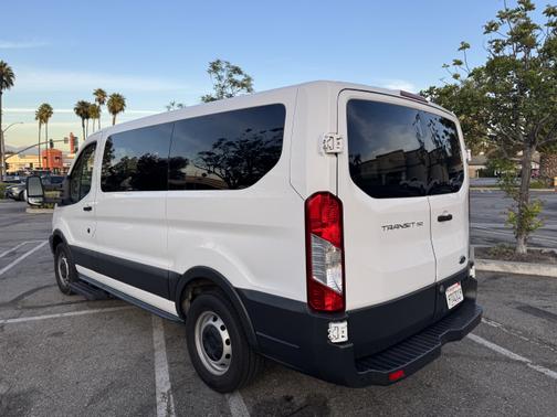 2017 Ford Transit-150 XL