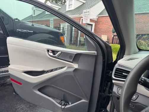 2019 Hyundai IONIQ Hybrid Blue