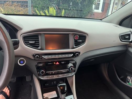 2019 Hyundai IONIQ Hybrid Blue