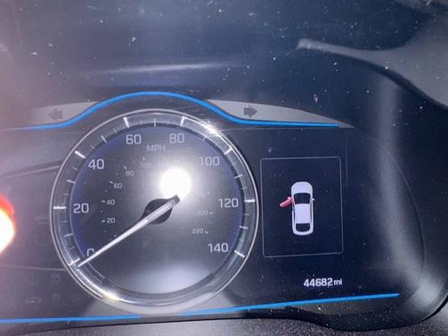 2019 Hyundai IONIQ Hybrid Blue