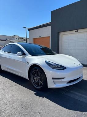 2020 Tesla Model 3 Standard Range Plus