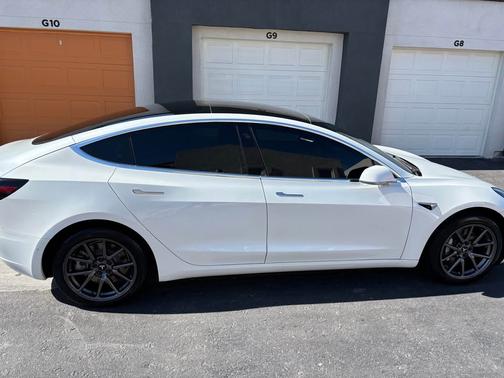 2020 Tesla Model 3 Standard Range Plus