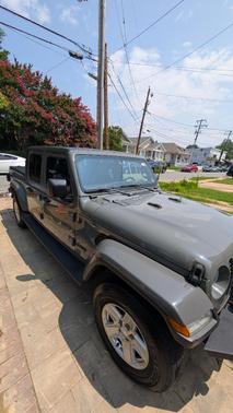 Gray 2021 Jeep Gladiator Sport S