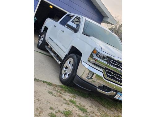 White 2018 Chevrolet Silverado 1500 1LZ