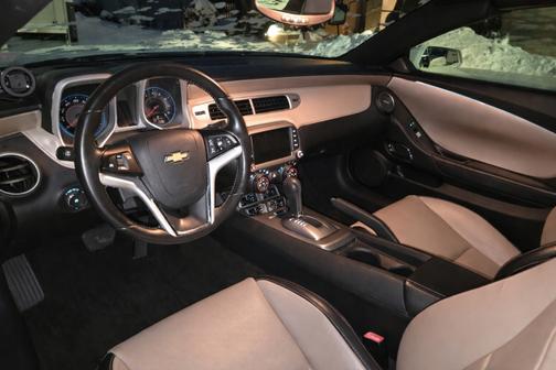 2015 Chevrolet Camaro 2LT