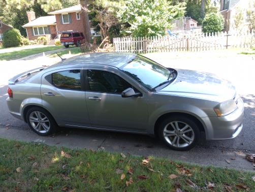2014 Dodge Avenger SE