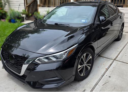 Black 2021 Nissan Sentra SV