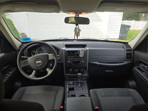 2009 Jeep Liberty Sport