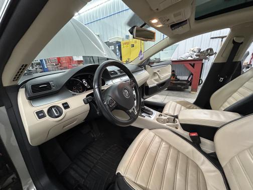 2009 Volkswagen CC VR6 4Motion