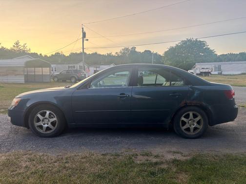 Beige 2006 Hyundai SONATA GLS