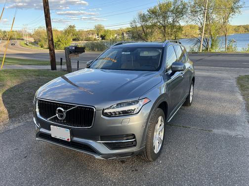 Silver 2016 Volvo XC90 Hybrid T8 Momentum