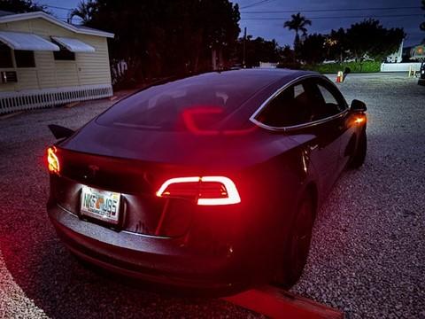 2020 Tesla Model 3 Standard Range Plus