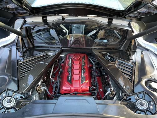 Photo 2 of 6 of 2020 Chevrolet Corvette Stingray w/3LT