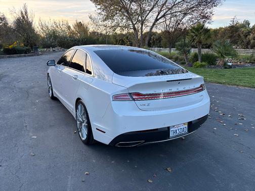 2017 Lincoln MKZ Hybrid Premier