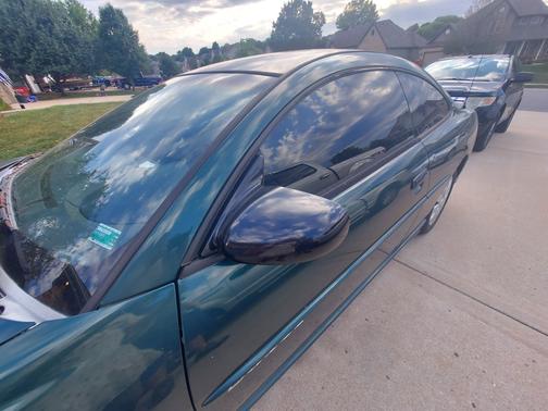 Photo 2 of 12 of 2001 Dodge Stratus SE