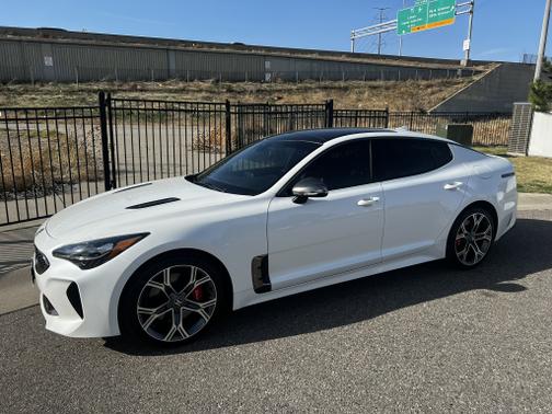 2020 Kia Stinger GT1