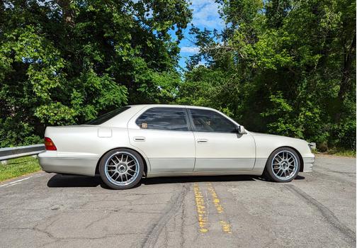 1995 Lexus LS 400 Base