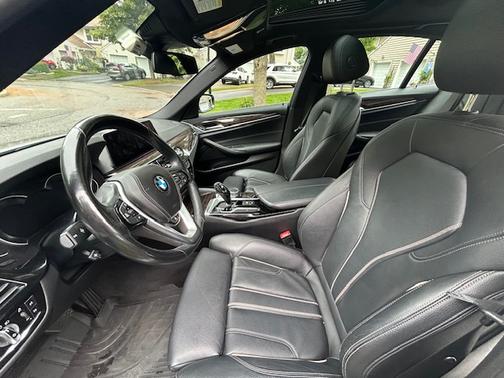 2019 BMW 530 i xDrive