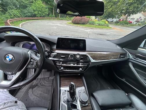 2019 BMW 530 i xDrive
