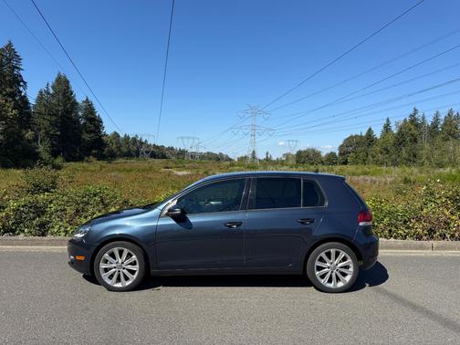 Blue 2013 Volkswagen Golf TDI